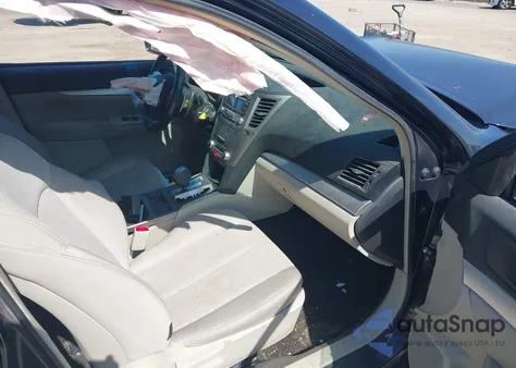 2013 Subaru Outback 2.5I Premium из США, поврежденный, VIN 4S4BRCCC8D3245201